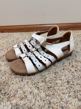Earth Origins Blakely Wide Gladiator Sandals Cream
